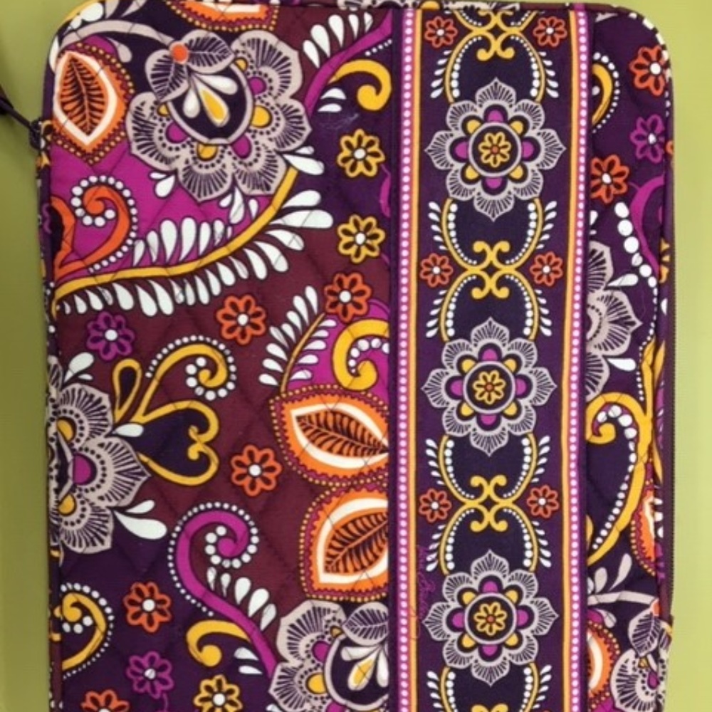 Vera Bradley Zippered Tablet Holder, NWOT